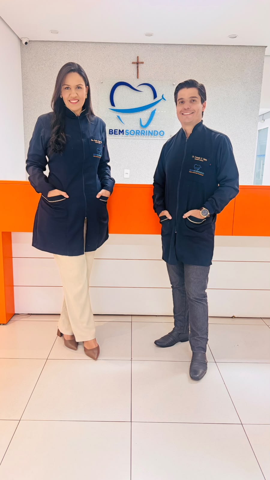 Dra. Andréa Miguel Vieira e Dr. Conrado Simão Vieira - Clínica Bem Sorrindo